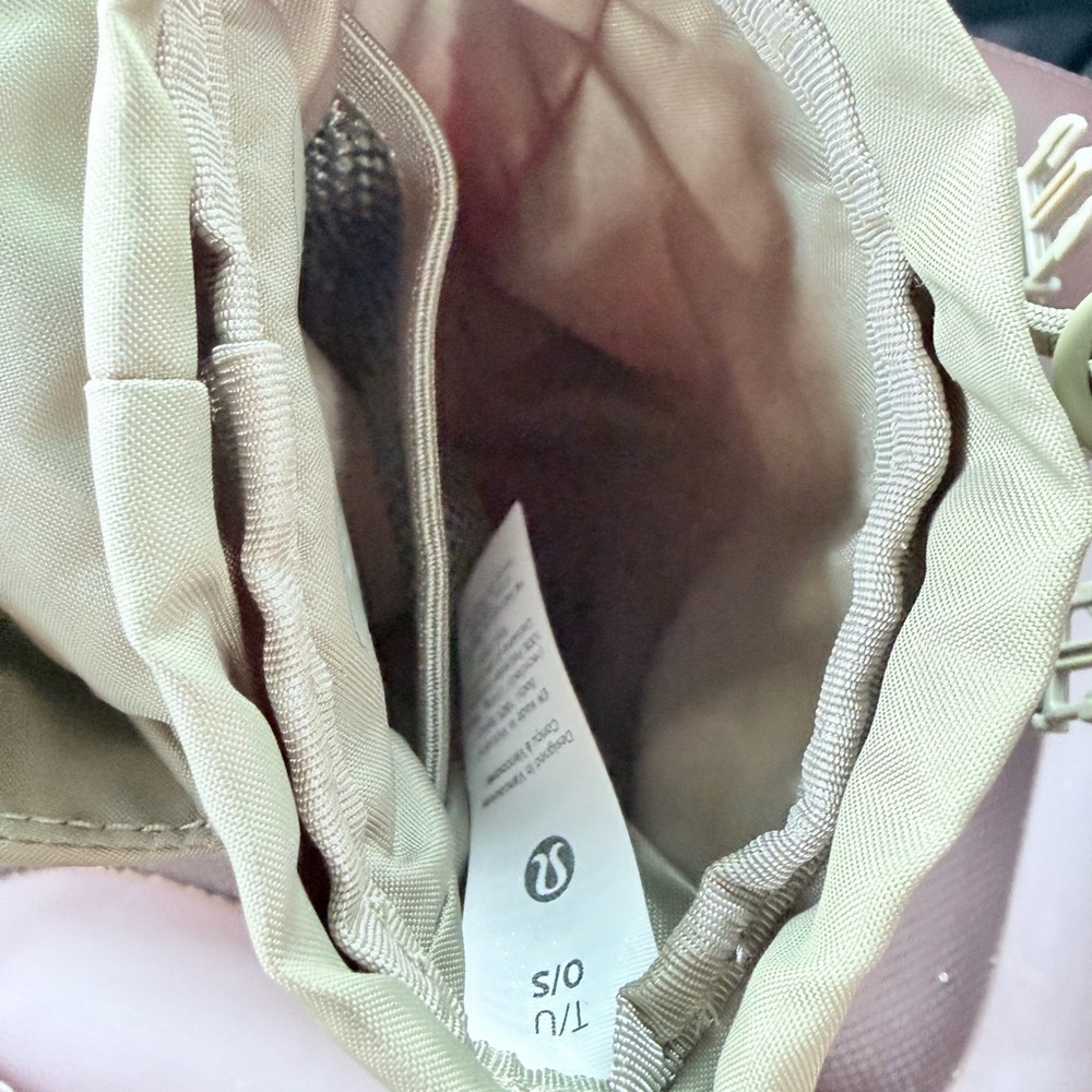 Lululemon Wanderlust Nano Mini Backpack - Picture 3 of 3